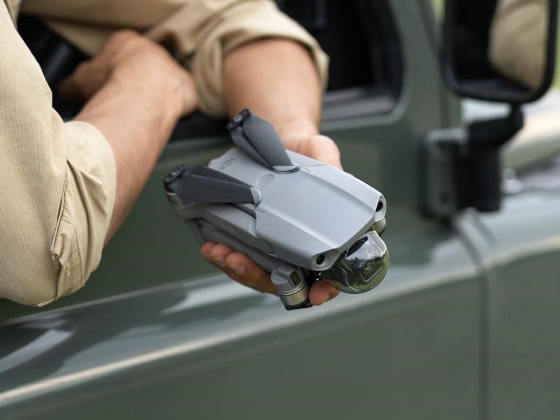 Обзор DJI Mavic Mini 2 — идеальный размер по идеальной цене DJI Mavic Mini 2 маленький компактный размер